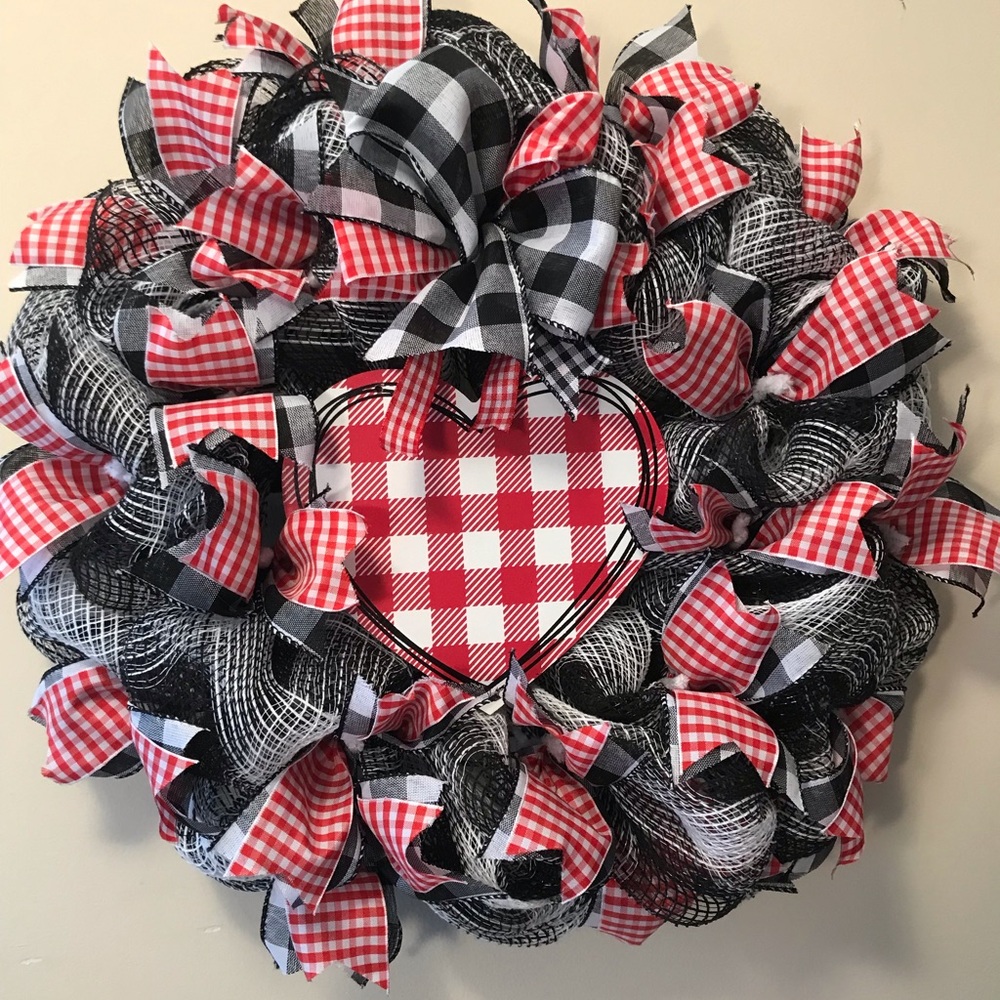 SALE end of season SALE! NWOT Valentines wreath